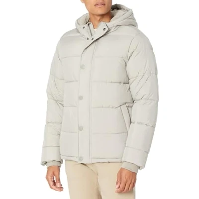 Image of Amazon Essentials Men&#039;s Heavyweight Hooded Puffer Coat, Light Grey, XS
