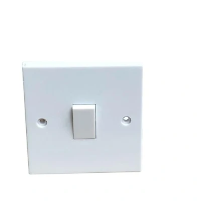 Image of Mr. Gadget&#039;s Solutions® Single 1 Gang 2 Way Light Switch, 230V, White