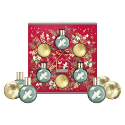 Image of Baylis &amp; Harding The Fuzzy Duck Winter Wonderland Luxury Bathtime Bliss Gift Set (Pack of 1) Vegan Friendly