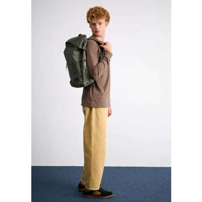 Image of The North Face BASE CAMP Voyager Rolltop Unisex Rucksack, Size: One Size, New taupe green/black