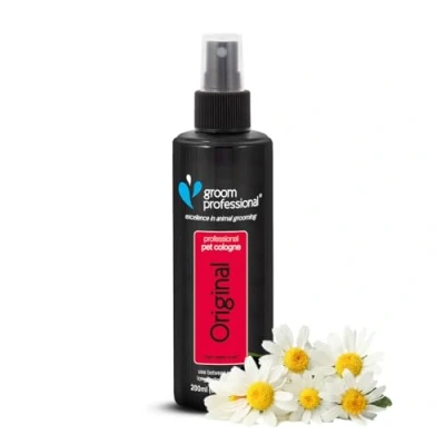 Image of GROOM PROFESSIONAL Original Dog Cologne Spray Perfume for Smelly Dogs Contains Chamomile to Soothe the Skin Fresh Scent Perfect Use Between Washes, 200ml