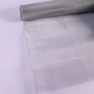 Image of Silver Modelling Wire Medium Mesh Flexible 0.5m x 3m Roll of Craft Chicken by BCreative ®