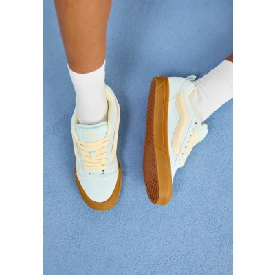 Image of Vans KNU Skool Unisex Skate shoes, Size: 7.5, Gum spa blue Suede