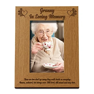 Image of ukgiftstoreonline Granny In Loving Memory Remembrance Portrait Wooden Photo Frame Gift (5 x 7 Inch)
