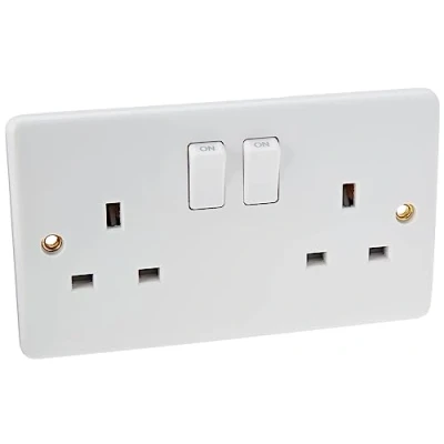 Image of KnightsBridge Curved Edge 13A 2G DP Switched Socket