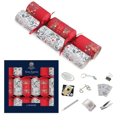 Image of Tom Smith Pack 6 Eco Charity Christmas Crackers Red &amp; White Foliage Seasons Greetings 33cm