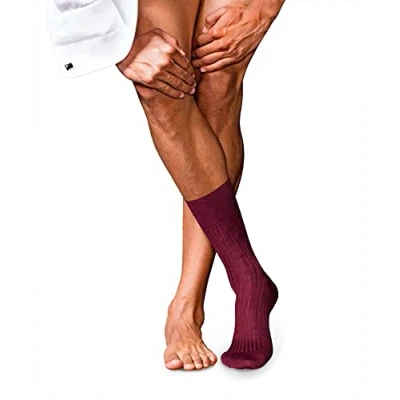 Image of FALKE Men&#039;s No. 7 M SO Wool Plain 1 Pair Socks, Red (Barolo 8596), 8