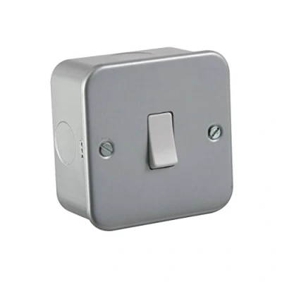 Image of KnightsBridge 10A 1G Intermediate 230V Metal Clad Switch