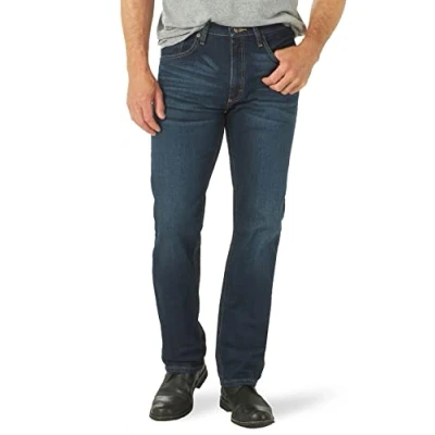 Image of Wrangler Men&#039;s Free to Stretch Regular Fit Jean, Blackened Indigo, 30W / 30L