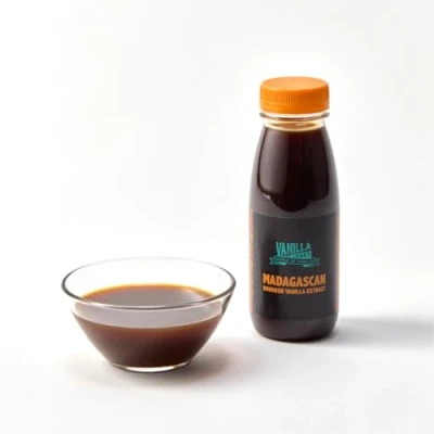 Image of Vanilla Mart Madagascan Bourbon Extract for Baking Cold Extraction Single Strength (250ml)