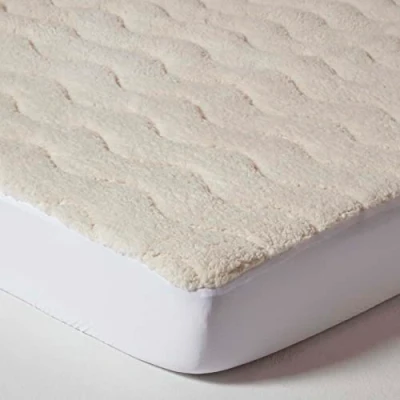 Image of HOMESCAPES Single Deep Quilted Fleece Mattress Topper 320 GSM Super Thick Protector with Cosy Teddy Sherpa Top 30 cm Stretch Fit Fully Elasticated Skirt