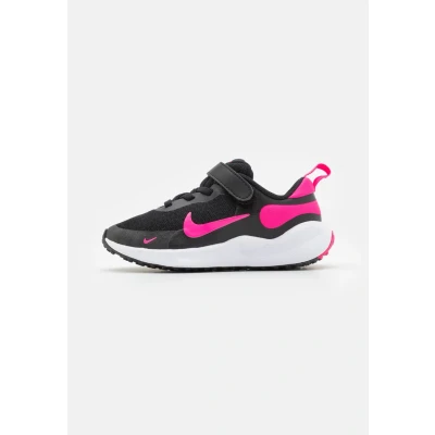 Image of Nike Performance Revolution 7 Unisex Neutral running shoes for kids, Size: 10K, Black/hyper pink/white Textile/synthetics