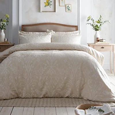 Image of Appletree Heritage Elysia Jacquard Duvet Cover Set King Bed Size in Champagne