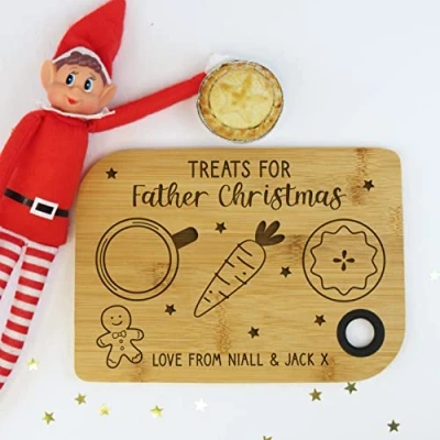 Image of eBuyGB Personalised Christmas Eve Plate, Small Wooden Treats for Father Board, Mince Pie Santa, Carrot and Milk Reindeers, Xmas Board