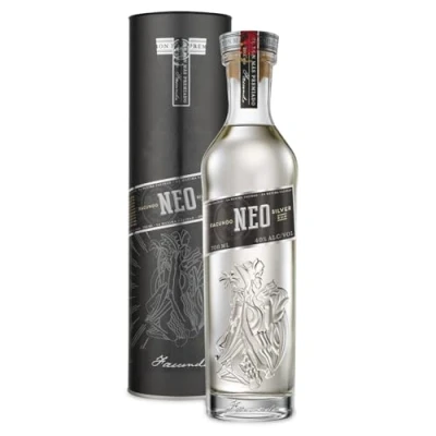 Image of Facundo Neo Premium Blended White Rum with Gift Tube, 40% ABV, 70cl / 700ml, Tropically Aged up to 8 Years in Oak Barrels, Charcoal Filtered