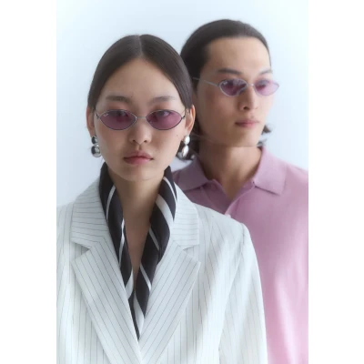 Image of Ray Ban Unisex RB3757 KAI 004/69 Sunglasses Metal Grey Violet Round Normal