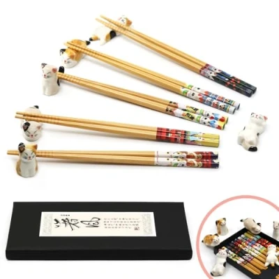 Image of 5 Pairs Chopsticks and Chopstick Rest Set, 6 Cute Lucky Cat Holder, Classic Adorable Japanese Style Natural Bamboo Reusable Chopsticks, Dishwasher Safe, Gift Set (Lucky Cat)