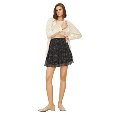 Image of Trendyol Women Mini Ruffled Skirt A line Woven Schwarz