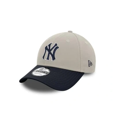 Image of New Era York Yankees 9Forty Adjustable Cap Beige