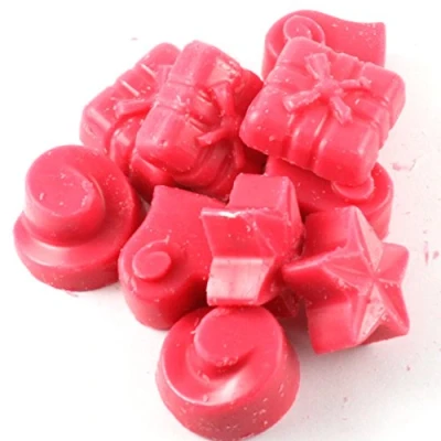 Image of Handmade Premium Quality Highly Scented Wax Melts for Oil Burners. 10 x 5g in each pack (Black Plum &amp; Rhubarb Scent)