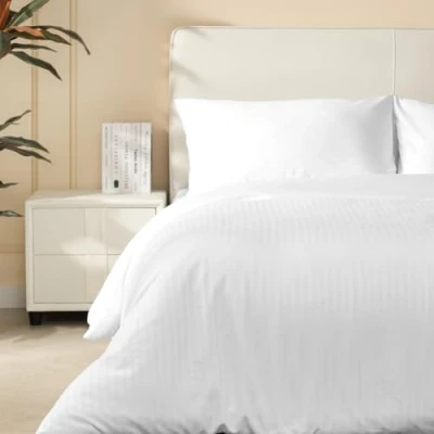 Image of Good Nite King Duvet Cover Polyester Striped Satin Set Sets with 2 Pillowcases Skin Friendly and Soft Machine Washable (White, 230 * 220cm)