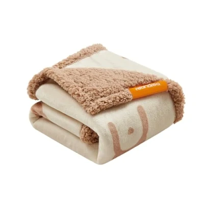 Image of Feandrea Waterproof Dog Blanket, Sherpa Fleece Pet Blanket for Miniature and Small Dogs, Cats, 101 x 73 cm, M, Machine Washable, Reversible Couch Cover Protector, Beige PPB040K01