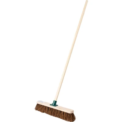 Image of Cotswold 18&quot; Stiff Bassine Broom with 48&quot; Wooden Handle