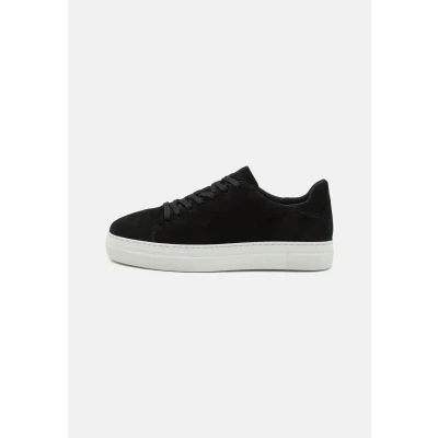 Image of SELECTED HOMME Men&#039;s Slhdavid Chunky Suede Sneaker Noos, Black, 6.5 UK