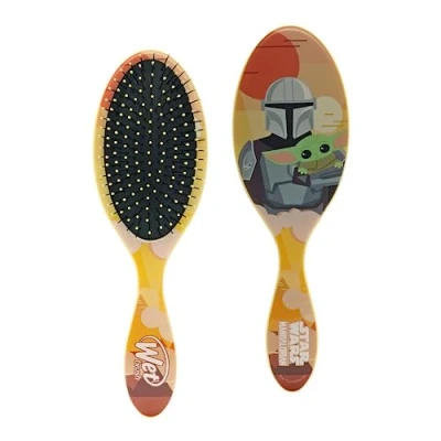 Image of Wet Brush Mandalorian Detangler Mando &amp; Grogu