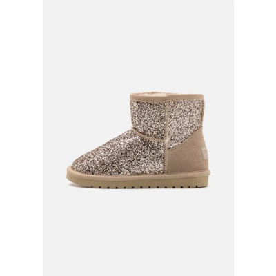 Image of Gioseppo Tranoy Classic ankle boots for kids, Size: 4, Beige Leather/synthetics