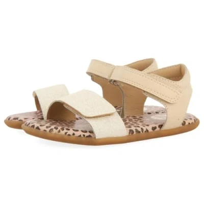 Image of Gioseppo SAUGUS girls&#039;s Children&#039;s Sandals in Beige