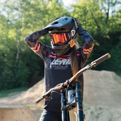 Image of Leatt Women&#039;s Gravity 4.0 MTB Jersey Black