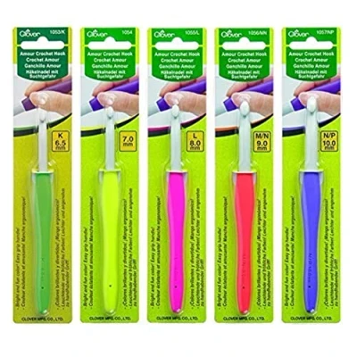 Image of Clover Amour Crochet Hooks Set of 5 for Working with Thick Yarns