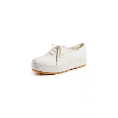 Image of Keds Women&#039;s The Platform Lug Lace Up Sneaker, White Eyelet, 5 UK