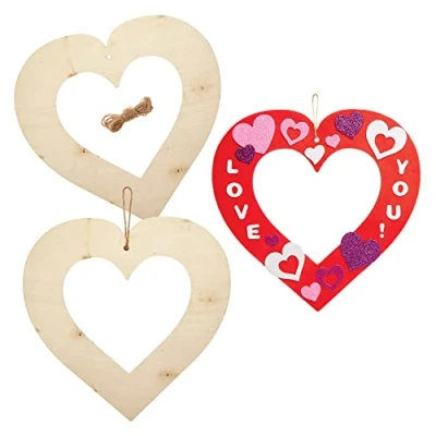 Image of Baker Ross FX500 Heart Wooden Wreath Blanks Pack of 6, Kids Make Your Own Valentine&#039;s Day and Mother&#039;s Decorations