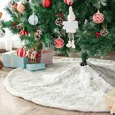 Image of Deggodech Faux Fur Christmas Tree Skirt with Silver Snowflake 90cm White Plush Embroidery Snow Xmas Mat for New Year Holiday Party Decoration (Silver, 35inches)