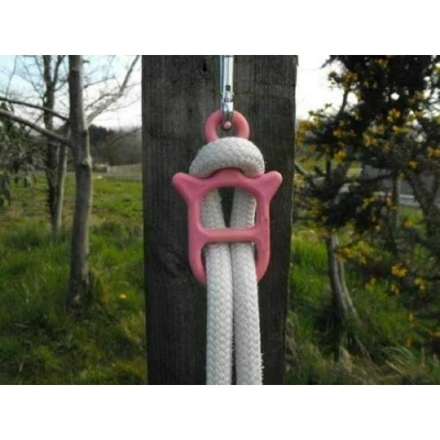 Image of Equipride Idolo Tether Tie Safety Horse Pony &amp; Clip Quick Release Stable Box Tying (Pink)