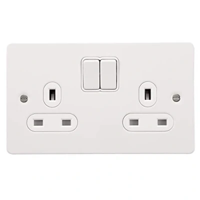 Image of Schneider Electric Ultimate Flat Plate Switched Double Power Socket, Pole, 13A, GU3220DWPW, Painted White with Insert