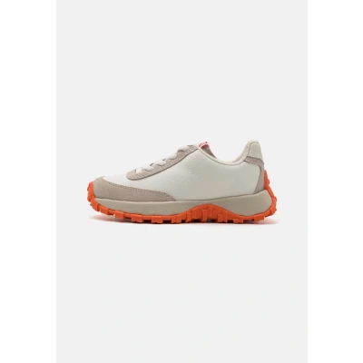 Image of Camper Drift Trail KIDS Unisex Trainers for kids, Size: 10K, White/natural Leather and textile