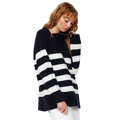 Image of Trendyol Damen Regular fit Basic Standing Collar Knitwear Sweater,Navy Blue,M