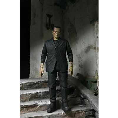 Image of NECA UNIVERSAL MONSTERS Ultimate Frankenstien Figurine articulée ,Black,18cm