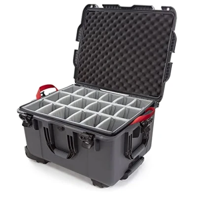 Image of Nanuk 960 Waterproof Hard Case with Wheels and Padded Divider Graphite