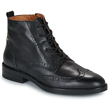 Image of Pikolinos PUERTOLLANO W3C women&#039;s Low Ankle Boots in Black