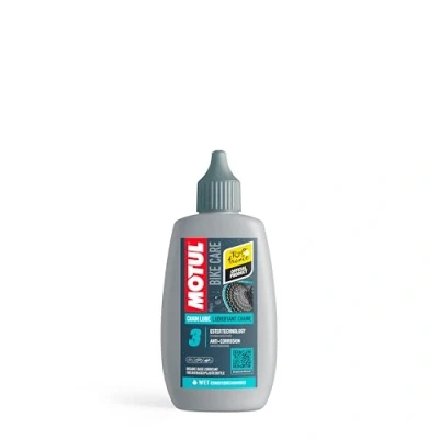 Image of Motul Bike Chain Lube Wet Road Lubricant Wear and Rust Protection Particularly Waterproof Bottle with Drip Tip Care 100 ml