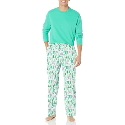 Image of Amazon Essentials Men&#039;s Soft Flannel Pyjama Sleepwear Set (Available in Big &amp; Tall), Ecru Festive Tree, XXL