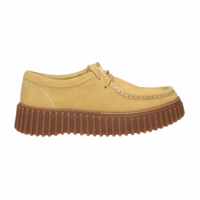 Image of Clarks Torhill BEE Casual laceups, Women&#039;s, Size: 6, Golden tan Suede