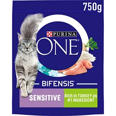 Image of Purina ONE Sensitive Dry Cat Food Rich in Turkey 750g, Pack of 4