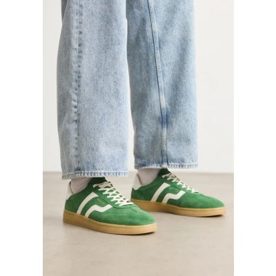 Image of GANT Cuzmo Trainers, Men&#039;s, Size: 8.5, Lavish green Suede