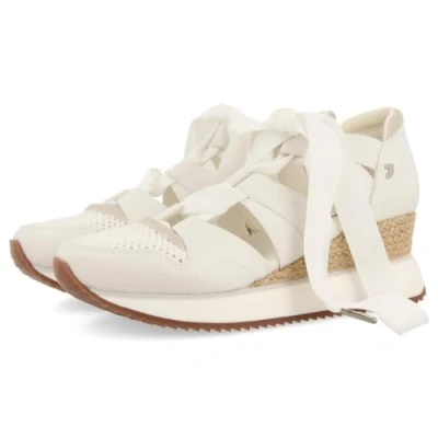 Image of Gioseppo MUIR women&#039;s Sandals in White