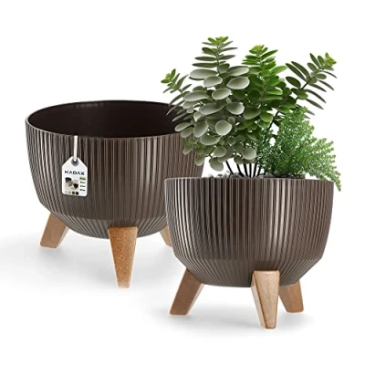 Image of KADAX Elevated Plant Pot, Large Plastic Planter with Legs for Indoor and Outdoor Use, Durable Round Houseplants (⌀ 24 cm, Brown)